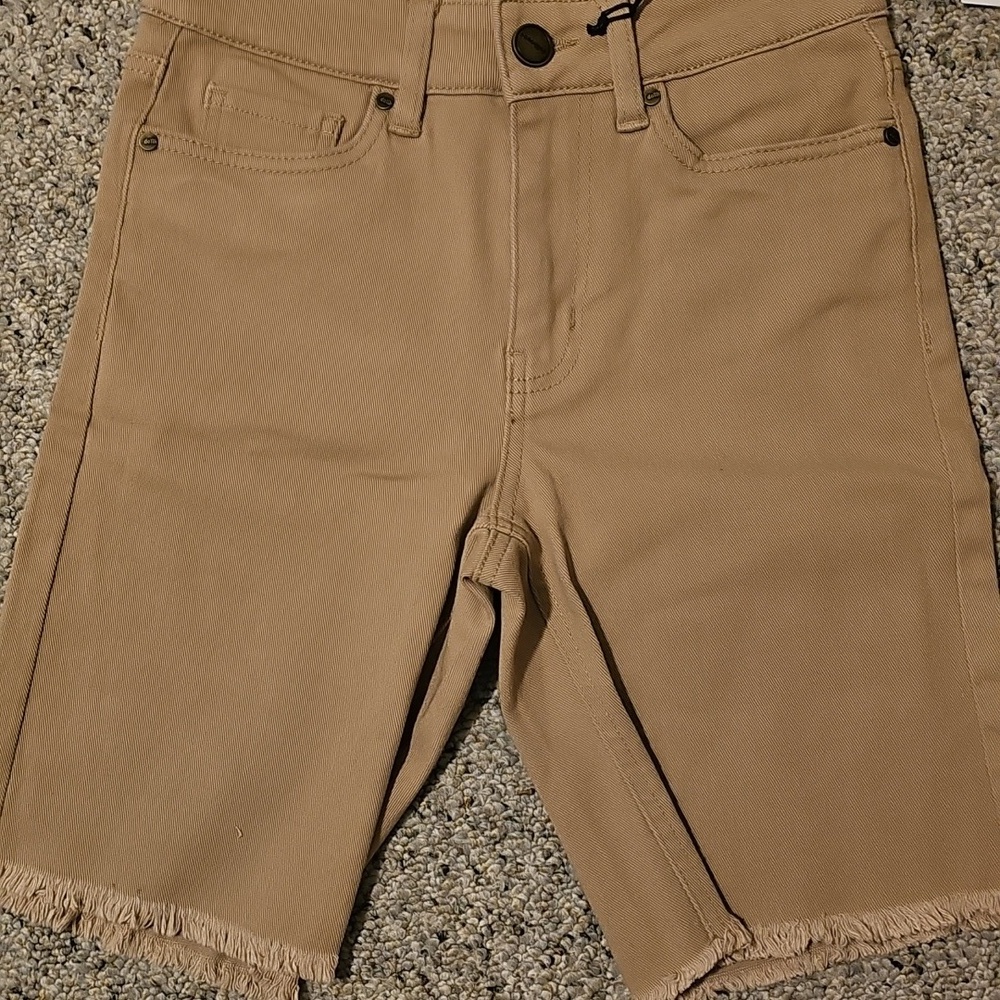 Dollhouse Frayed Brown Bermuda Shorts  NWT size 3/4